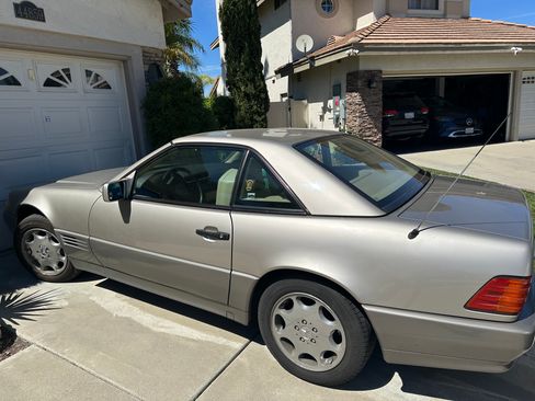 Used 1995 Mercedes-Benz SL 500 image 2