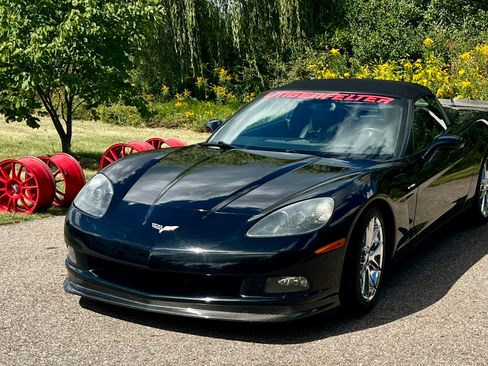 Used 2005 Chevrolet Corvette Convertible w/ Preferred Equipment Group image 17