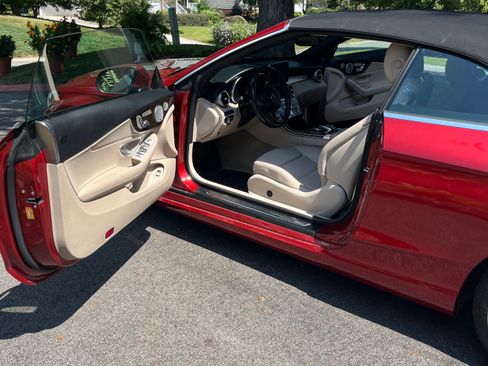Used 2018 Mercedes-Benz C 300 4MATIC Cabriolet w/ Parking Assist Package image 5