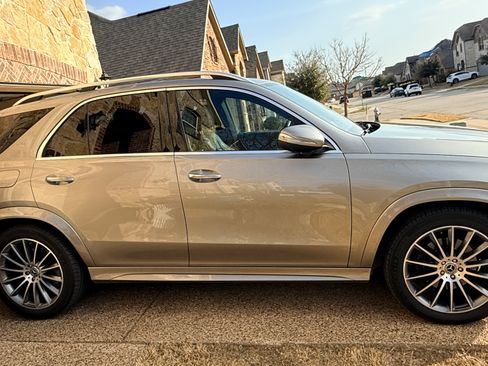 Used 2020 Mercedes-Benz GLE 350 350 Sport Utility 4D image 6