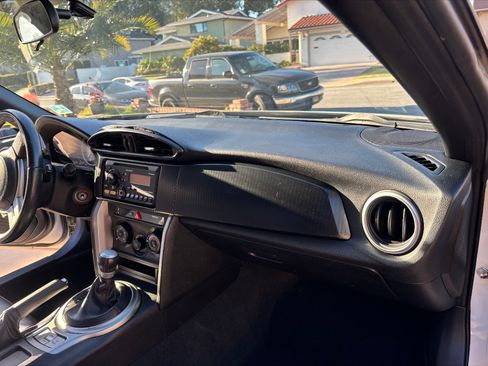 Used 2013 Scion FR-S image 20