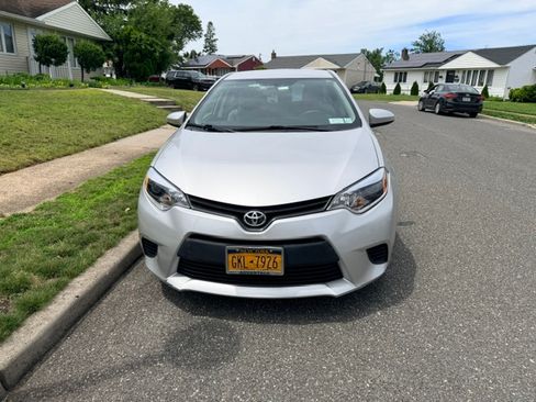 Used 2014 Toyota Corolla LE FWD image 12