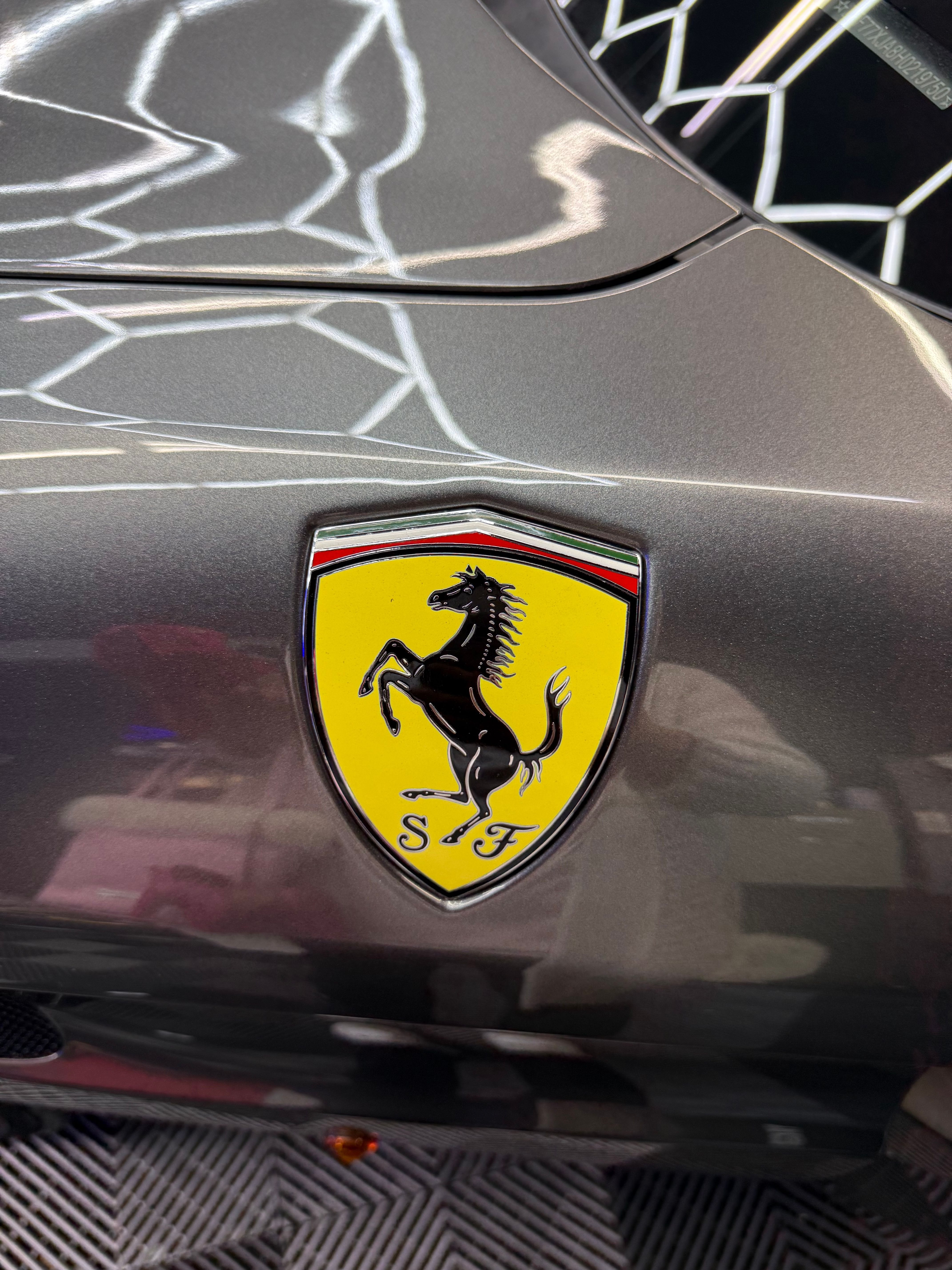 Used 2017 Ferrari California T RWD image 14