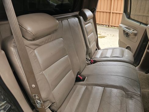 Used 2001 Ford Explorer Sport Trac 4x4 image 14