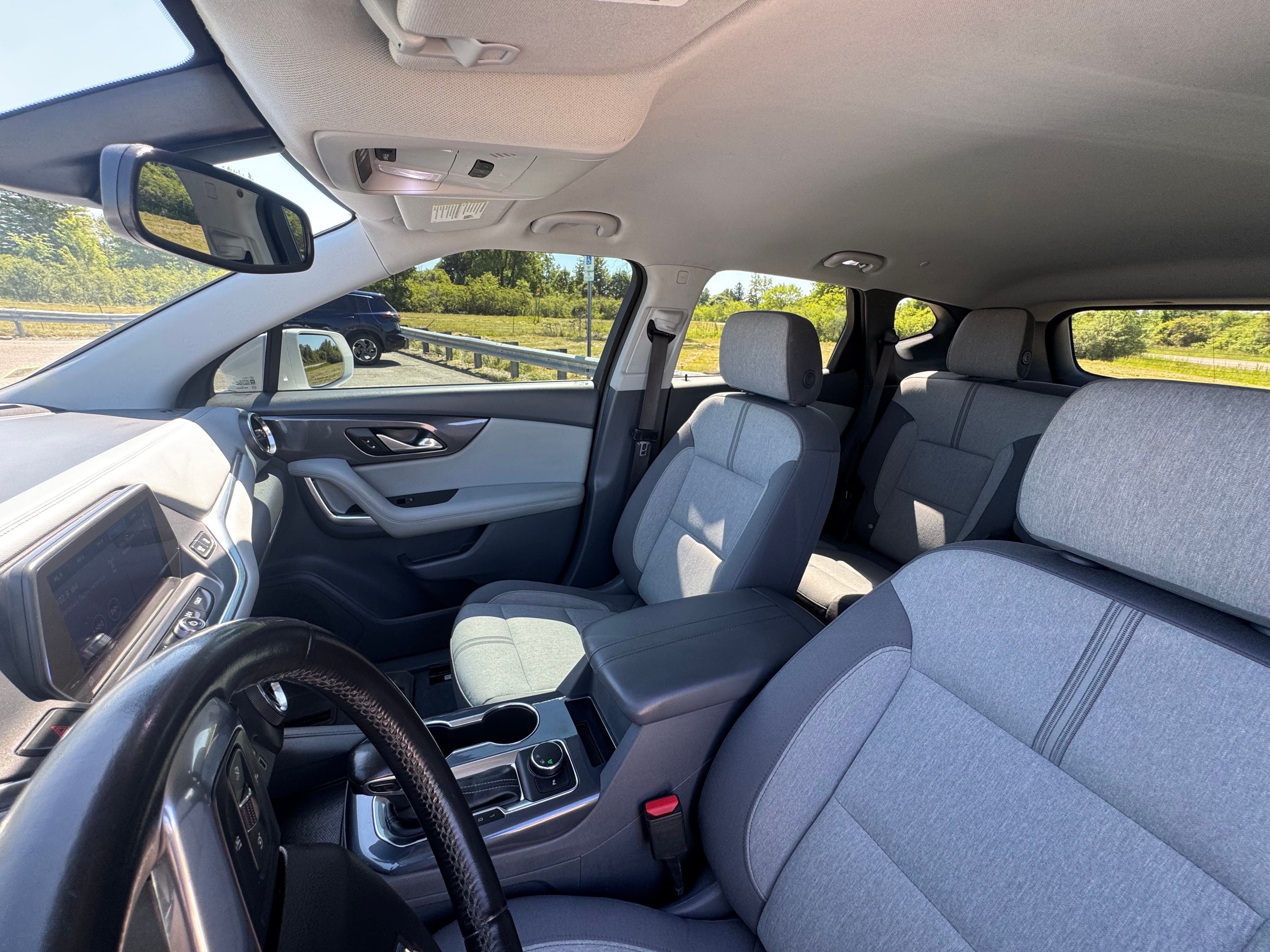 Used 2019 Chevrolet Blazer LT FWD image 12