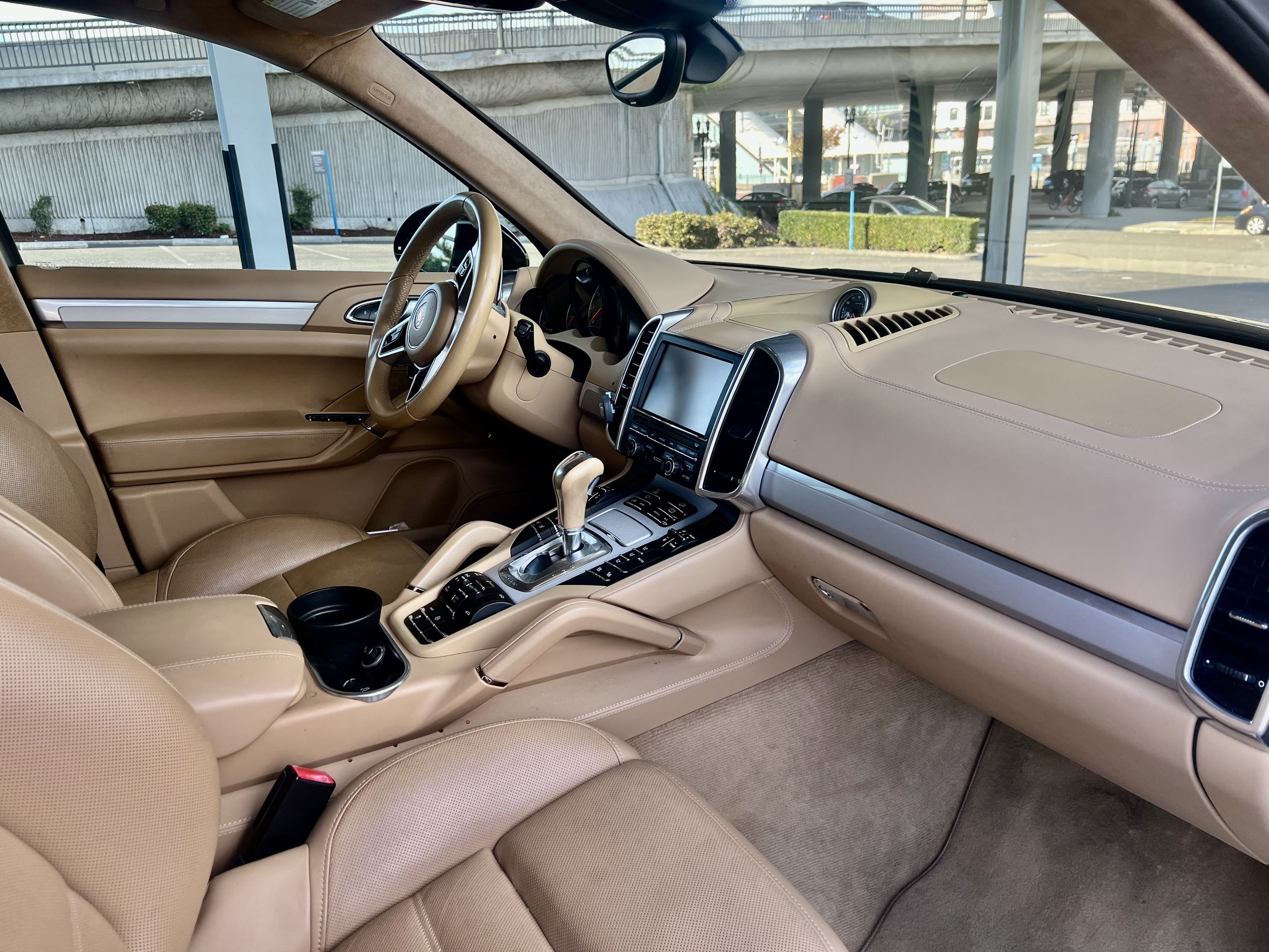 Used 2015 Porsche Cayenne Turbo AWD/4WD image 13