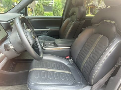 Used 2025 Rivian R1S Adventure AWD/4WD image 6