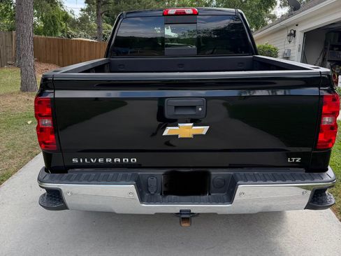 Used 2015 Chevrolet Silverado 1500 LTZ Z71 w/ LTZ Plus Package image 5