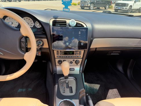 Used 2004 Ford Thunderbird RWD image 12
