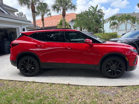 Used 2021 Chevrolet Blazer LT AWD/4WD image 1