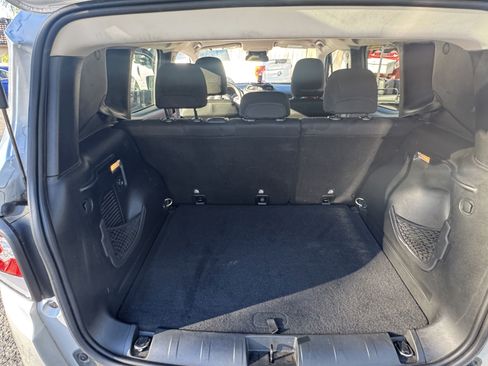 Used 2016 Jeep Renegade Trailhawk image 16