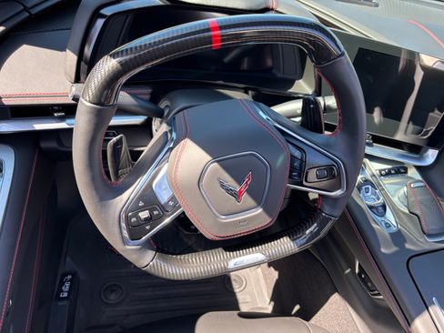 Used 2025 Chevrolet Corvette E-Ray AWD/4WD image 10