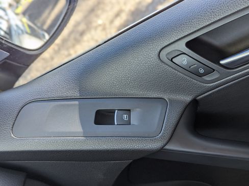 Used 2016 Volkswagen Tiguan SEL image 18