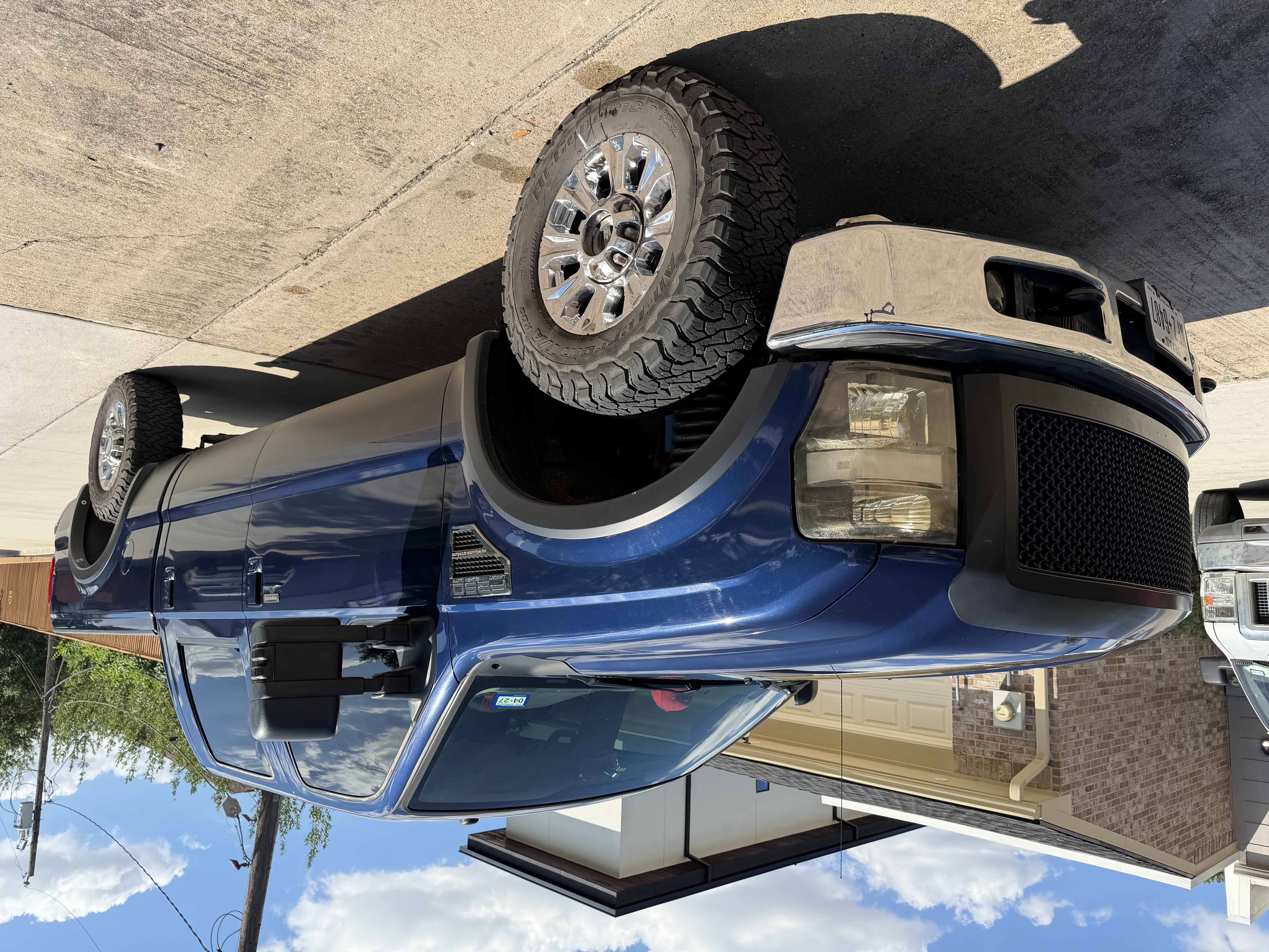 Used 2010 Ford F250 Lariat AWD/4WD image 1