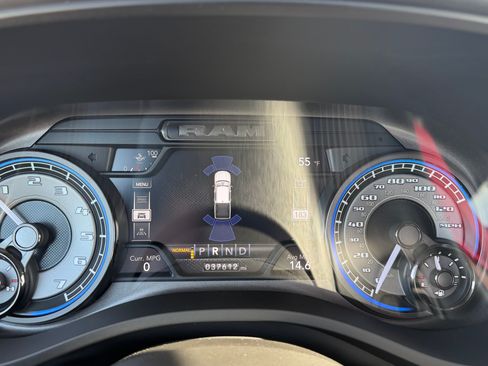 Used 2022 RAM 1500 Limited image 12