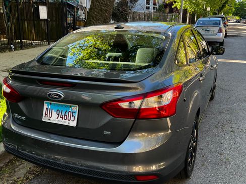 Used 2012 Ford Focus SE FWD image 5
