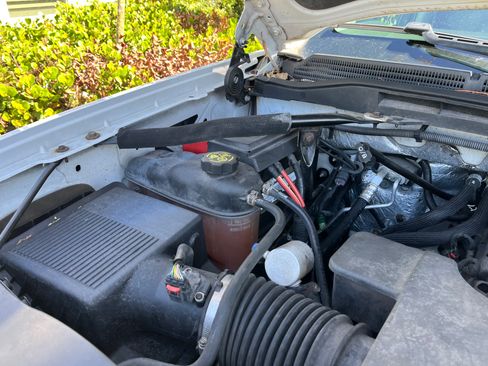 Used 2014 GMC Sierra 1500 SLE w/ SLE Value Package image 12