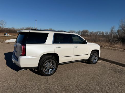 Used 2019 GMC Yukon Denali w/ Denali Ultimate Package image 8