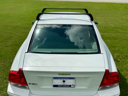 Used 2005 Volvo S60 2.4 image 4