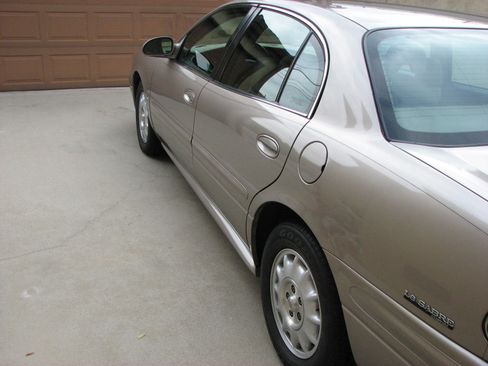 Used 2002 Buick Le Sabre Custom w/ Luxury Pkg image 4