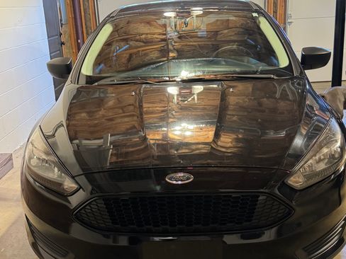 Used 2017 Ford Focus S image 1