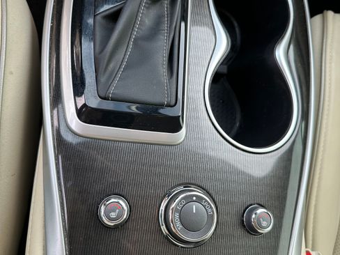 Used 2019 INFINITI QX60 Luxe w/ Essential Package FWD image 17