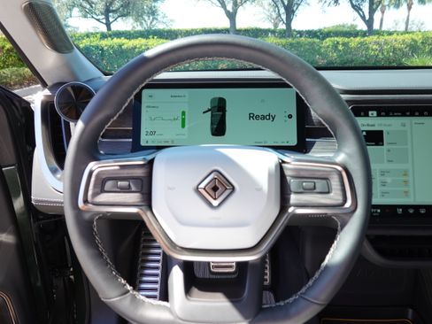 Used 2023 Rivian R1S Adventure image 29