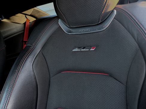 Used 2019 Chevrolet Camaro ZL1 image 20