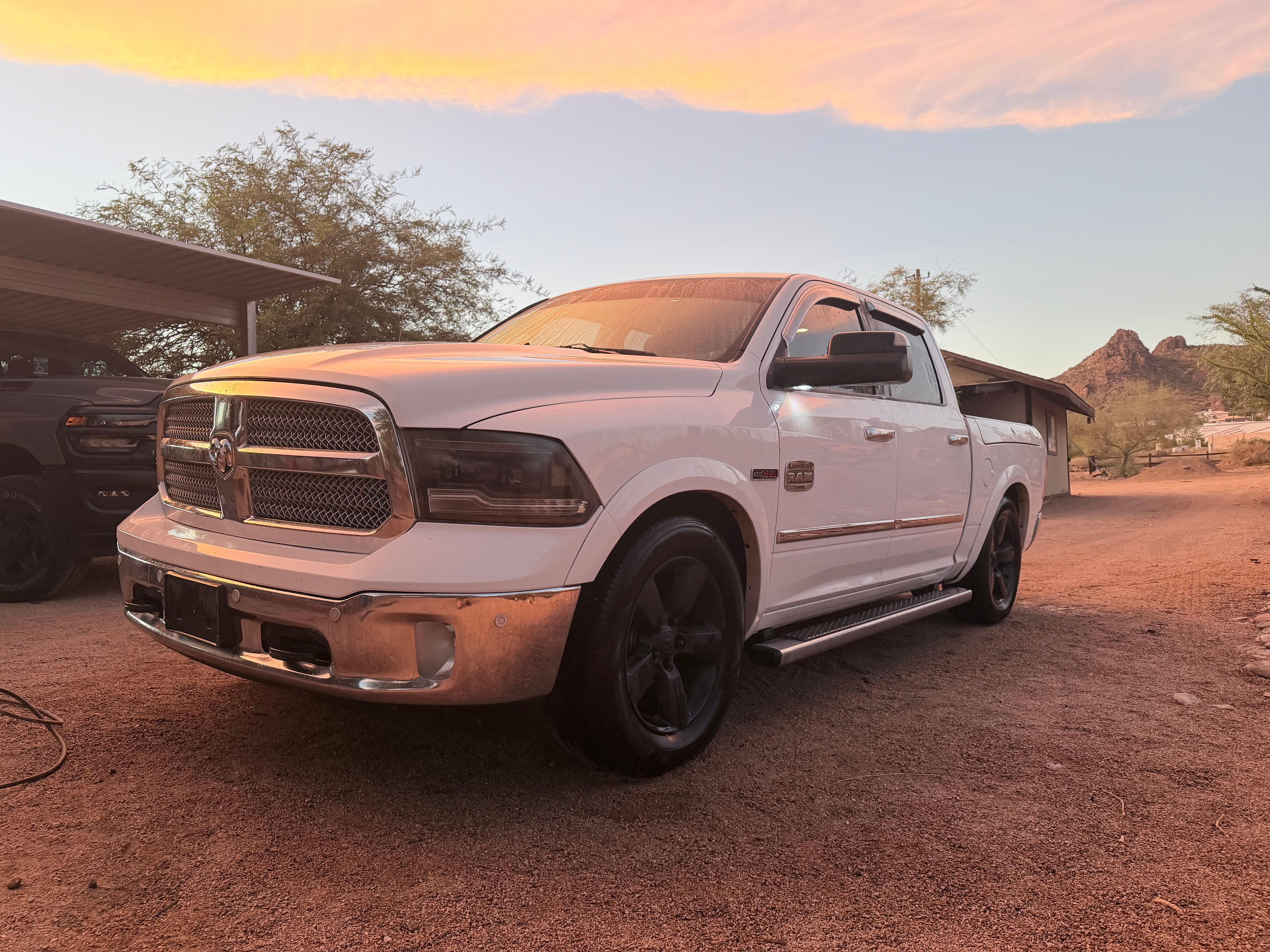 Used 2015 RAM 1500 Laramie Longhorn w/ Convenience Group AWD/4WD image 4