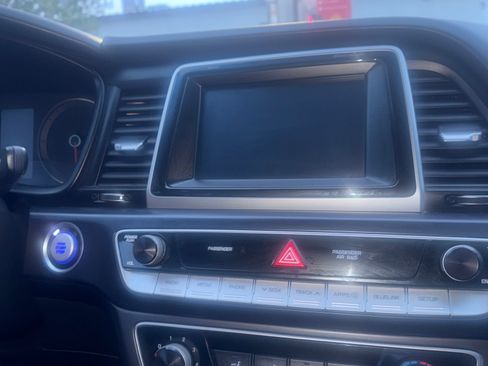 Used 2018 Hyundai Sonata Sport image 8