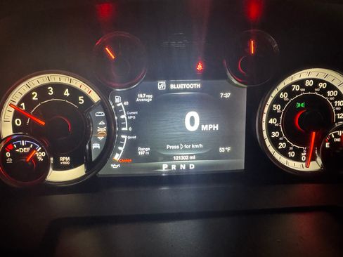 Used 2016 RAM 1500 Laramie w/ Convenience Group image 11