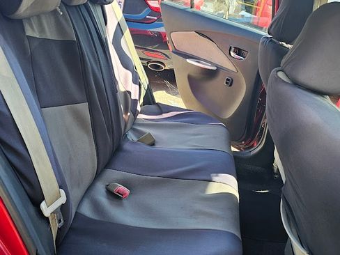 Used 2008 Toyota Yaris Sedan image 13