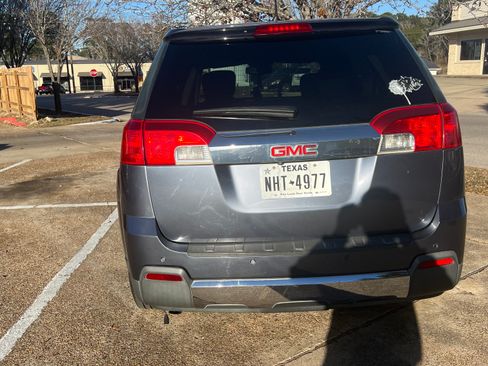 Used 2014 GMC Terrain SLE image 2