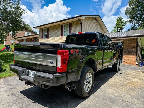 Used 2019 Ford F250 Limited AWD/4WD image 5