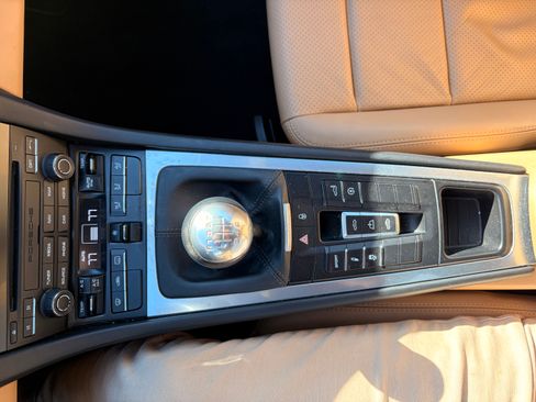 Used 2018 Porsche 911 Carrera image 18