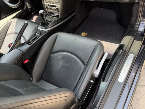 Used 2006 Porsche Cayman S RWD image 9