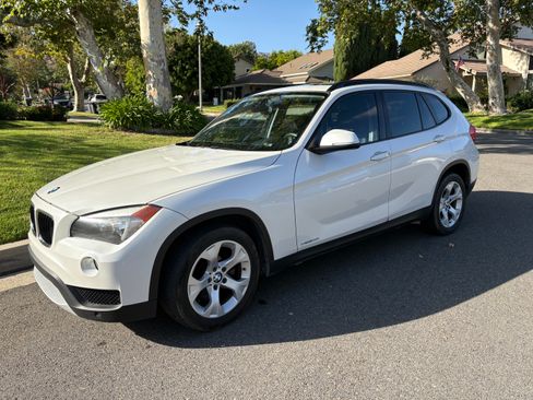 Used 2014 BMW X1 sDrive28i RWD image 1