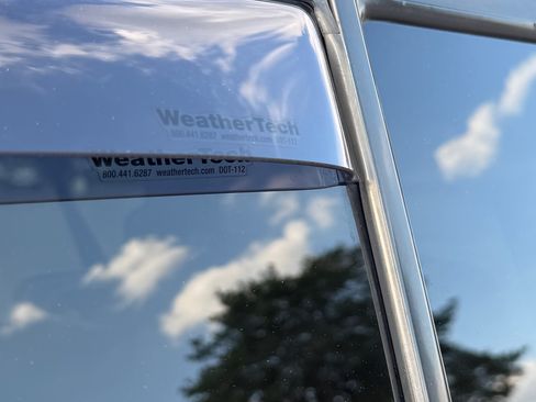 Used 2005 Lexus LX 470 4WD image 15