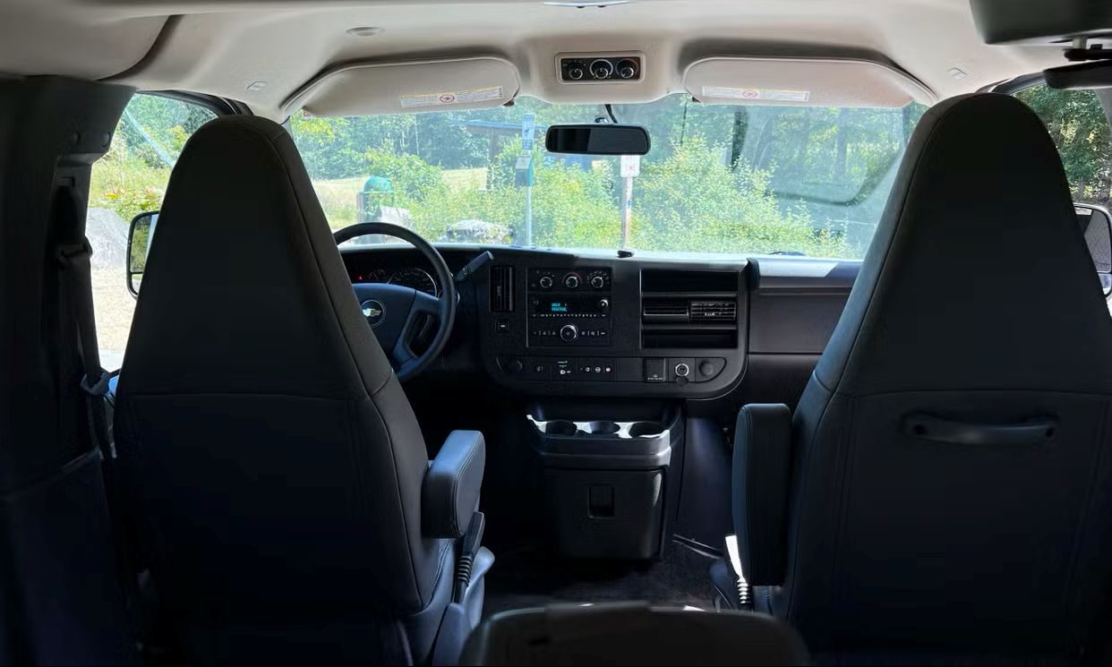 Used 2017 Chevrolet Express 3500 LT w/ LT Preferred Equipment Group RWD image 11