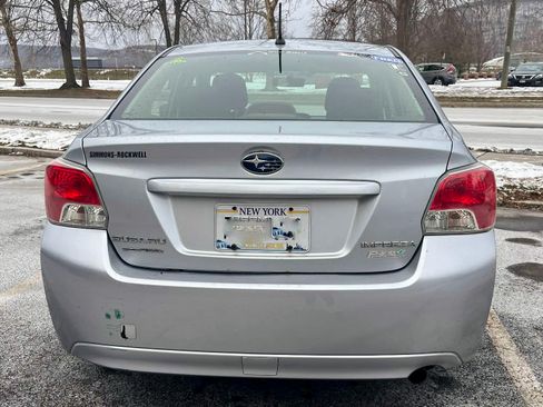 Used 2014 Subaru Impreza 2.0i Premium w/ All-Weather Package w/CVT image 12