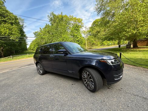 Used 2019 Land Rover Range Rover Long Wheelbase Supercharged AWD/4WD image 5