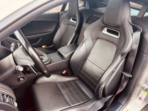 Used 2018 Jaguar F-TYPE R image 9