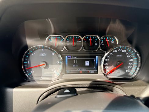 Used 2018 GMC Yukon XL SLT w/ Premium Edition image 4