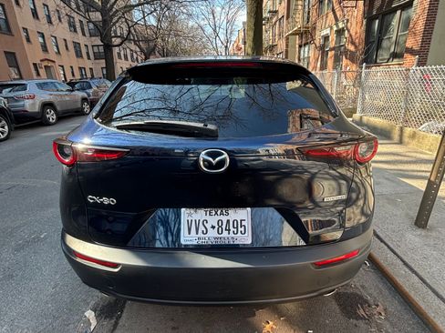 Used 2021 MAZDA CX-30 FWD 2.5 S w/ Select Package image 4