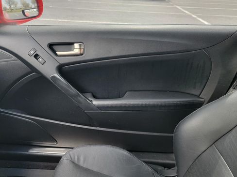 Used 2013 Hyundai Genesis 3.8 image 19