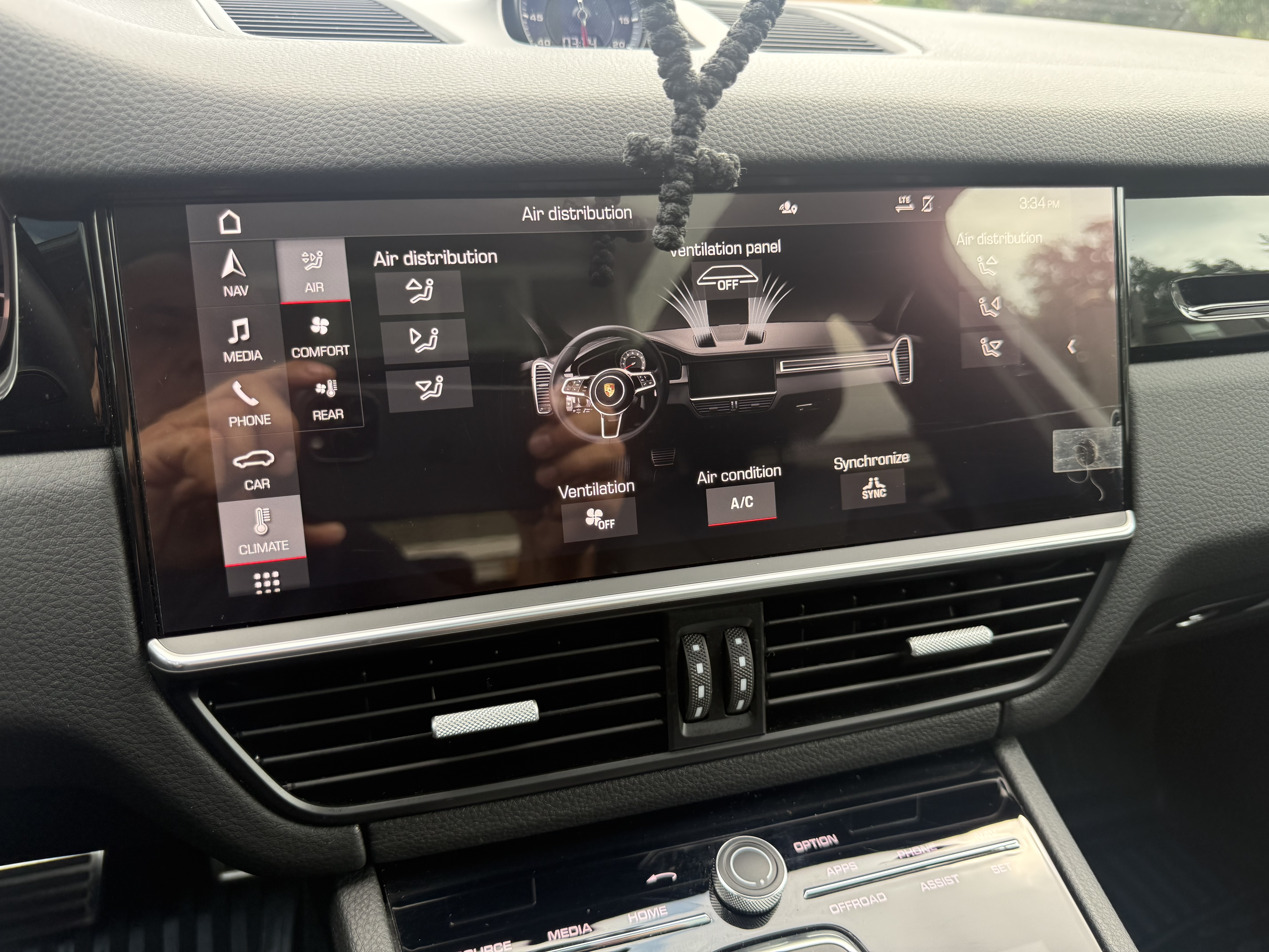 Used 2021 Porsche Cayenne S AWD/4WD image 18