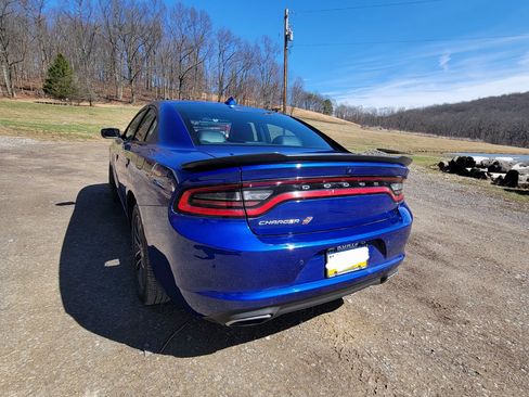 Used 2018 Dodge Charger GT image 11