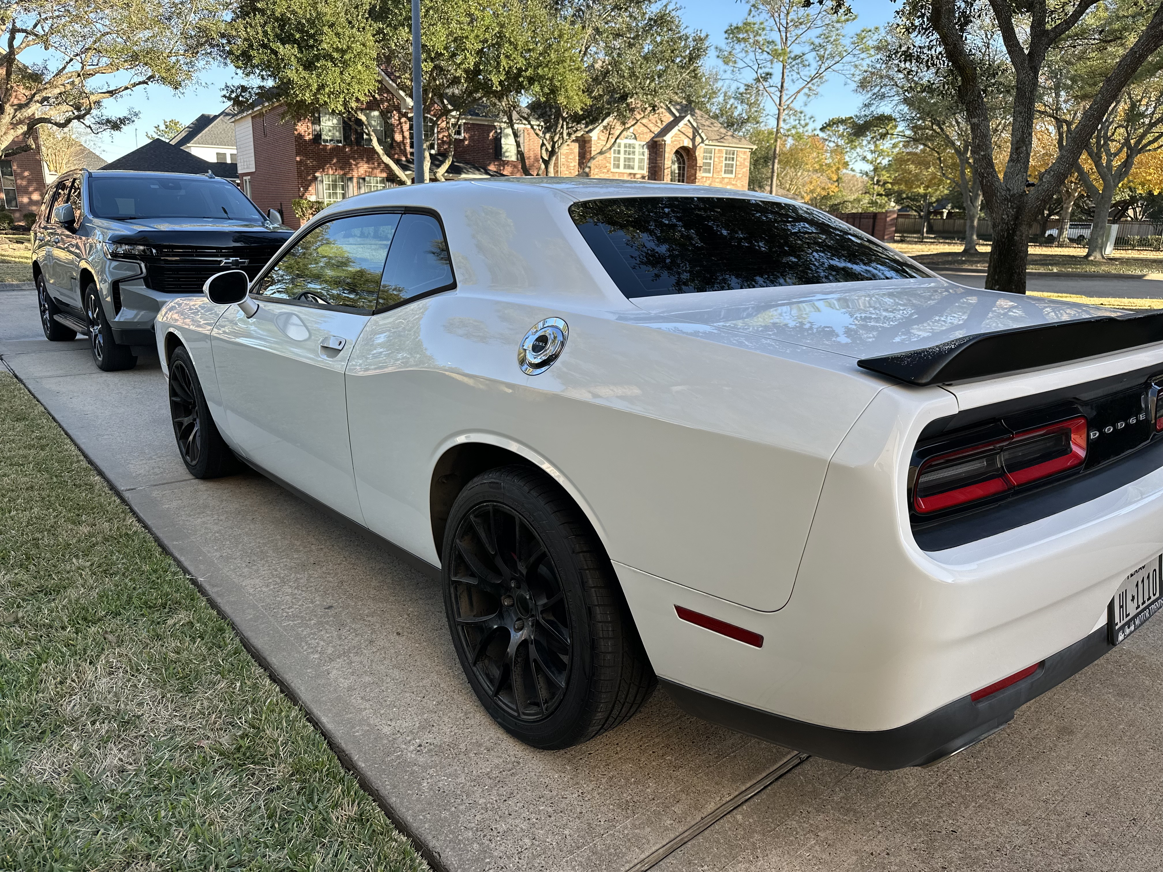Used 2016 Dodge Challenger SXT RWD image 8