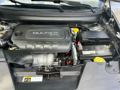 Used 2016 Jeep Cherokee Latitude w/ Cold Weather Group FWD image 25