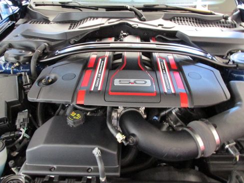Used 2022 Ford Mustang GT Premium RWD image 8